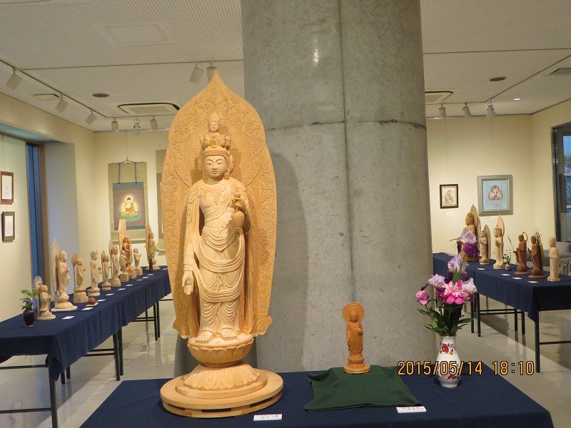 十一面観音立像(展示)